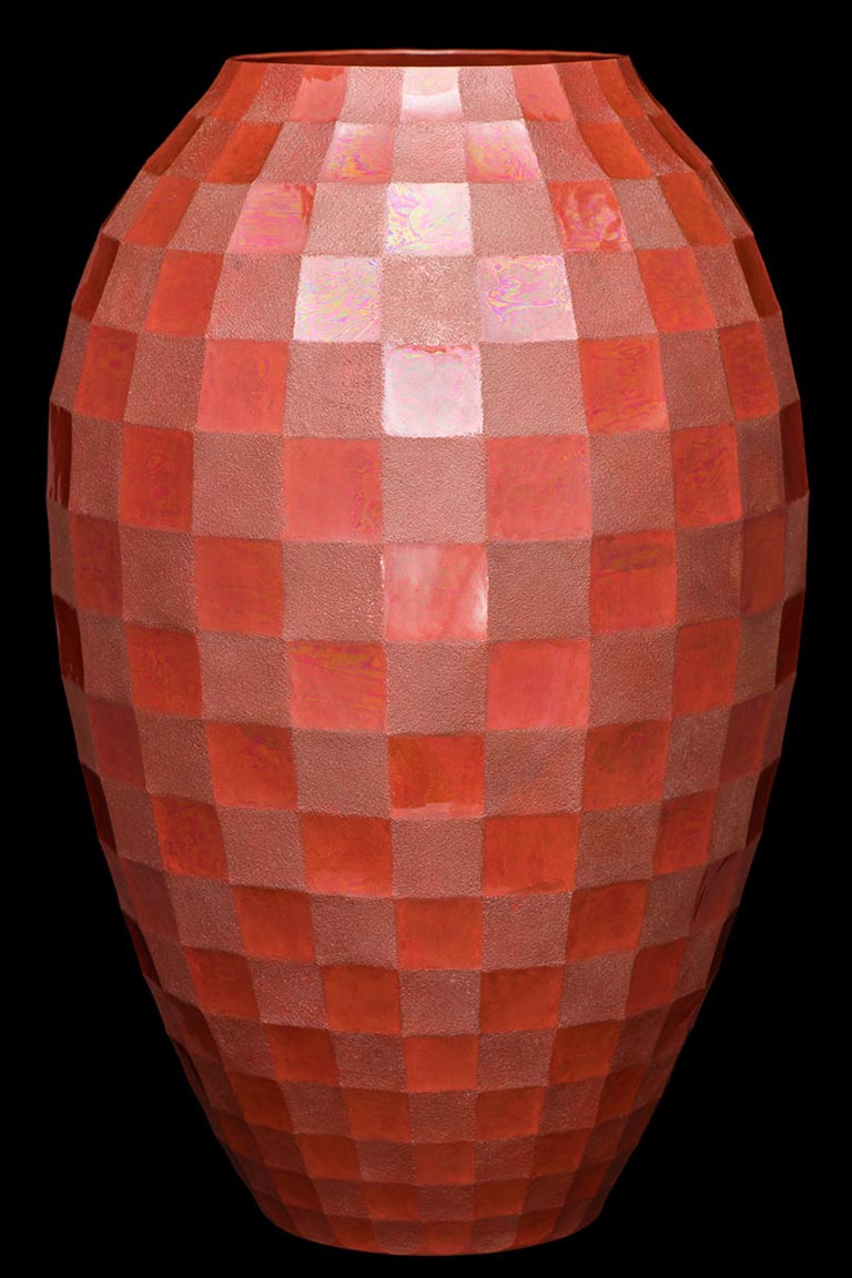 打出市松文様銅花瓶