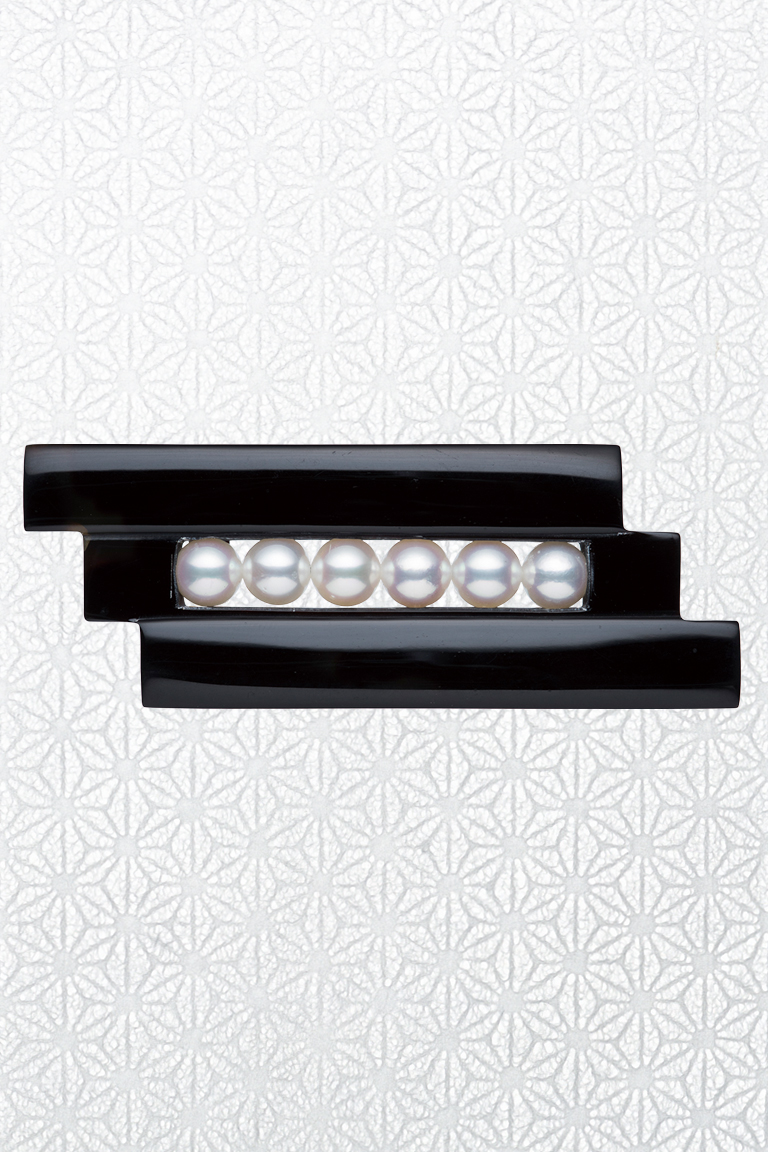 帯留め
Accessory clip for obi sash